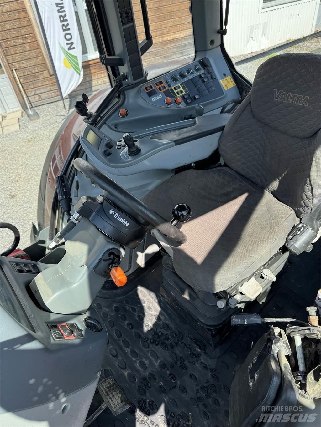 Valtra T203 Direct Traktory