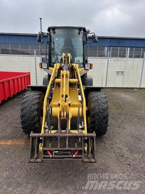 Yanmar V100 HJULLASTARE Kolové nakladače