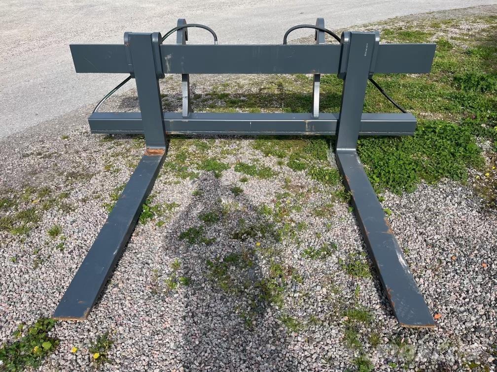 YPV 9 ton med Stora BM Jiné hnojicí stroje a příslušenství