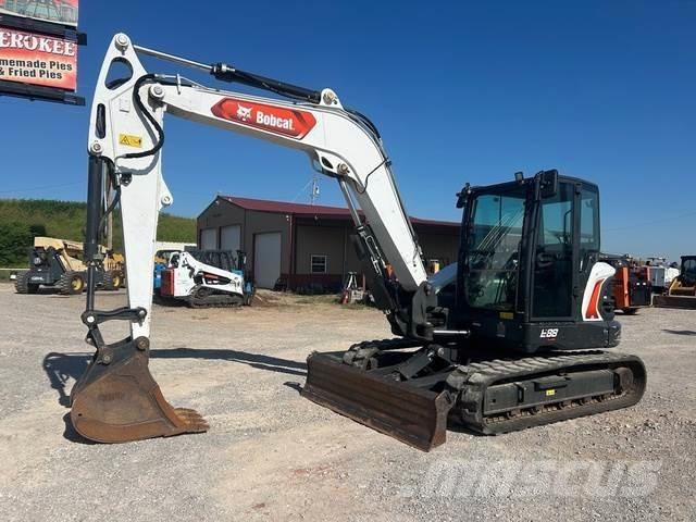 Bobcat E88 Midi rýpadla 7t - 12t