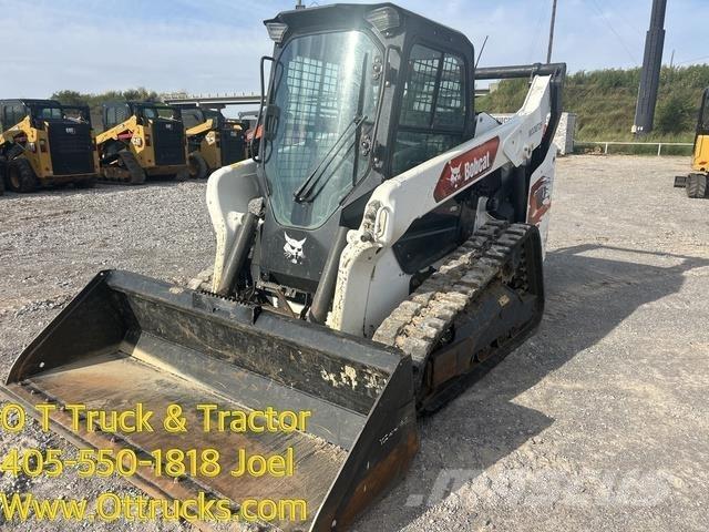 Bobcat T76 Smykem řízené nakladače