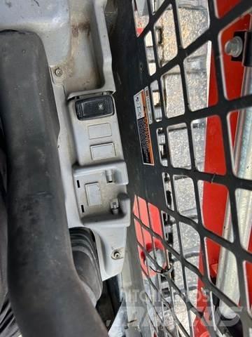 Kubota SVL65 Smykem řízené nakladače