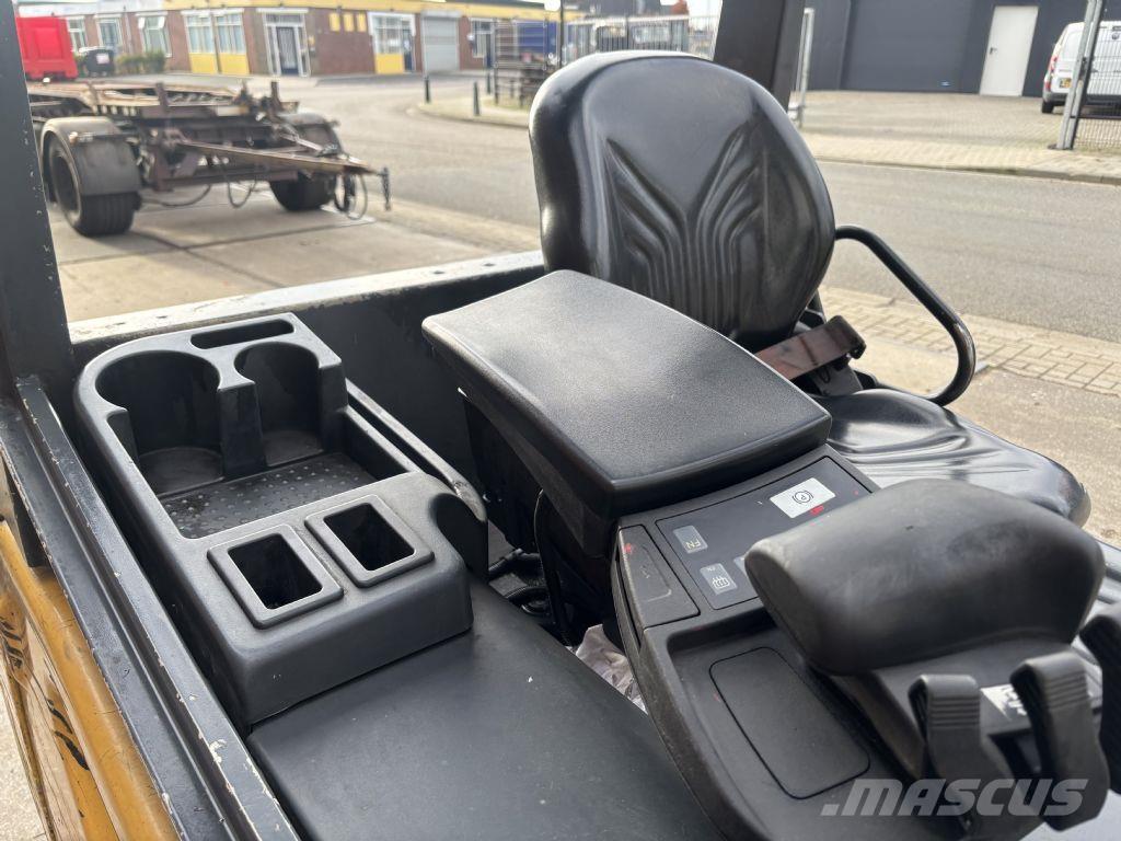 CAT 2EP5000 Akumulátorové vozíky