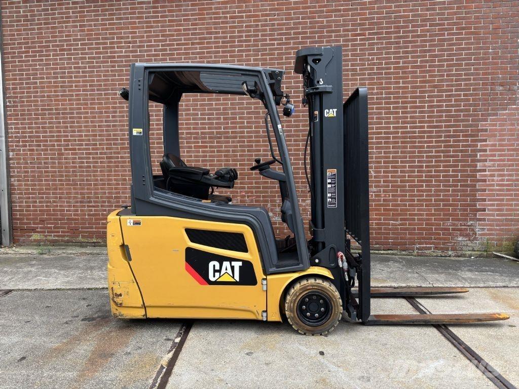 CAT 2ET4000 Akumulátorové vozíky