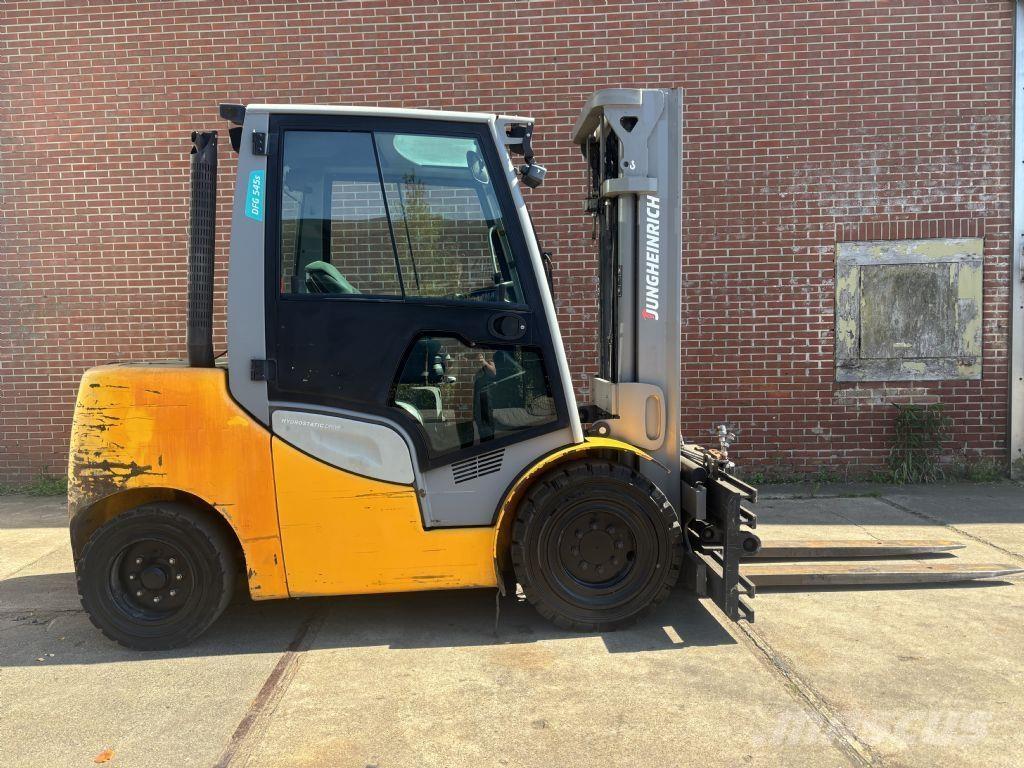 Jungheinrich DFG 545s Dieselové vozíky