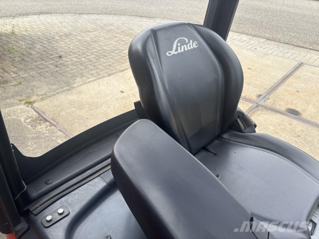 Linde E15-02 Akumulátorové vozíky