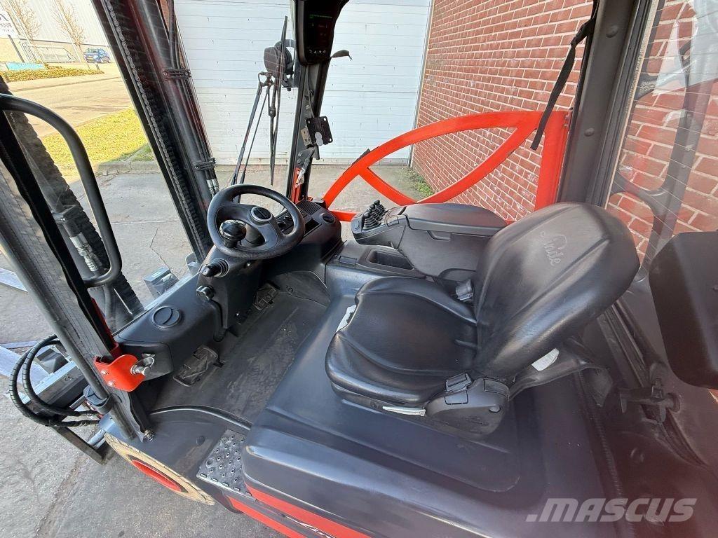 Linde E30-01 Akumulátorové vozíky