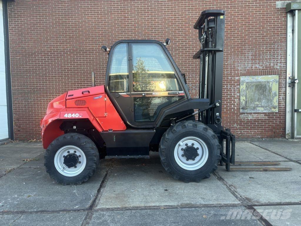 Manitou M30-4 Terénní vysokozdvižné vozíky