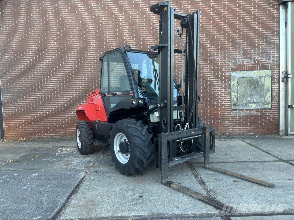 Manitou M30-4 Terénní vysokozdvižné vozíky