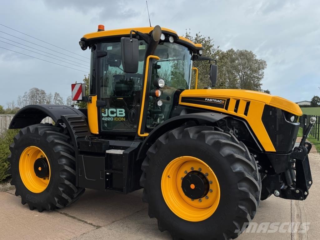 JCB 4220 iCON Traktory