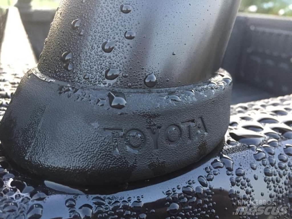 Toyota 718 Další příslušenství k traktorům