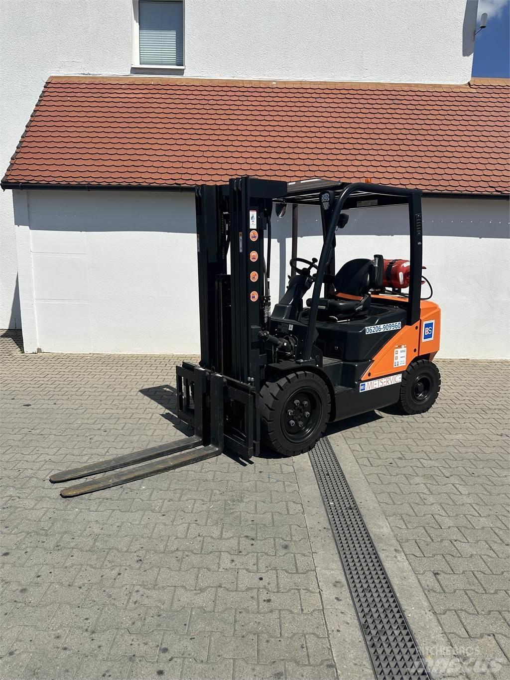 Doosan G30P-7 Stavebnictví - ostatní