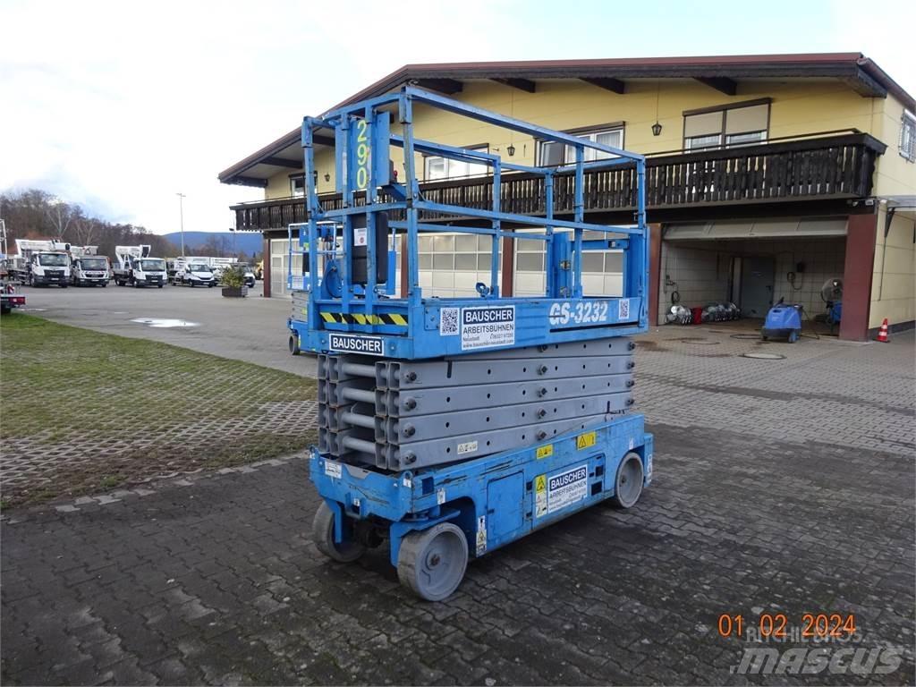 Genie GS 3232 Nůžková zvedací plošina