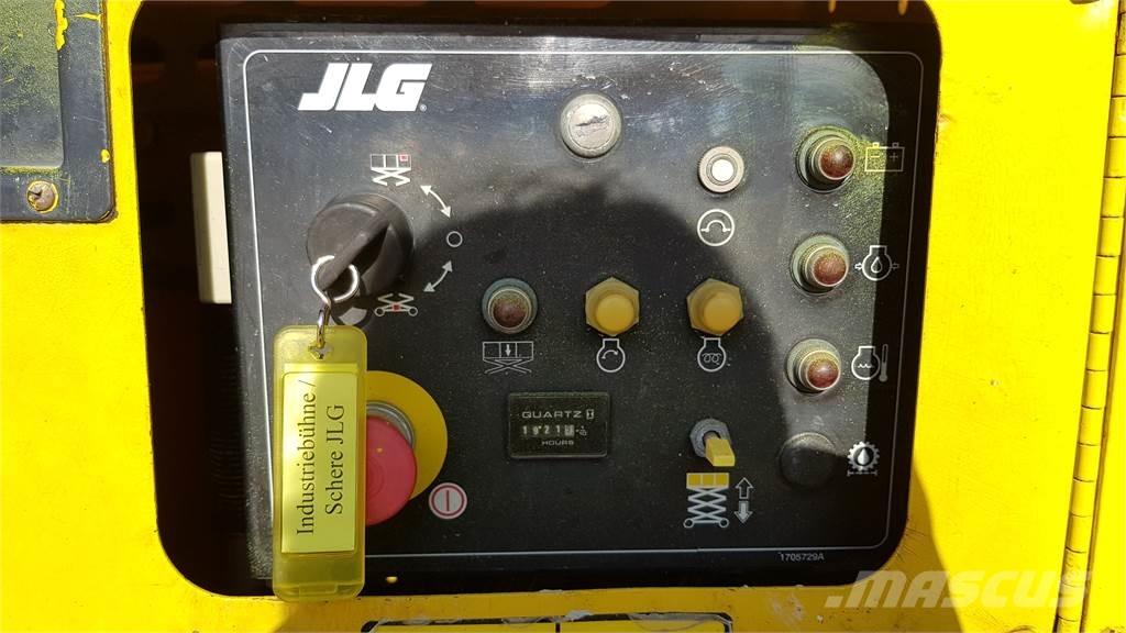 JLG 260 MRT-A Nůžková zvedací plošina