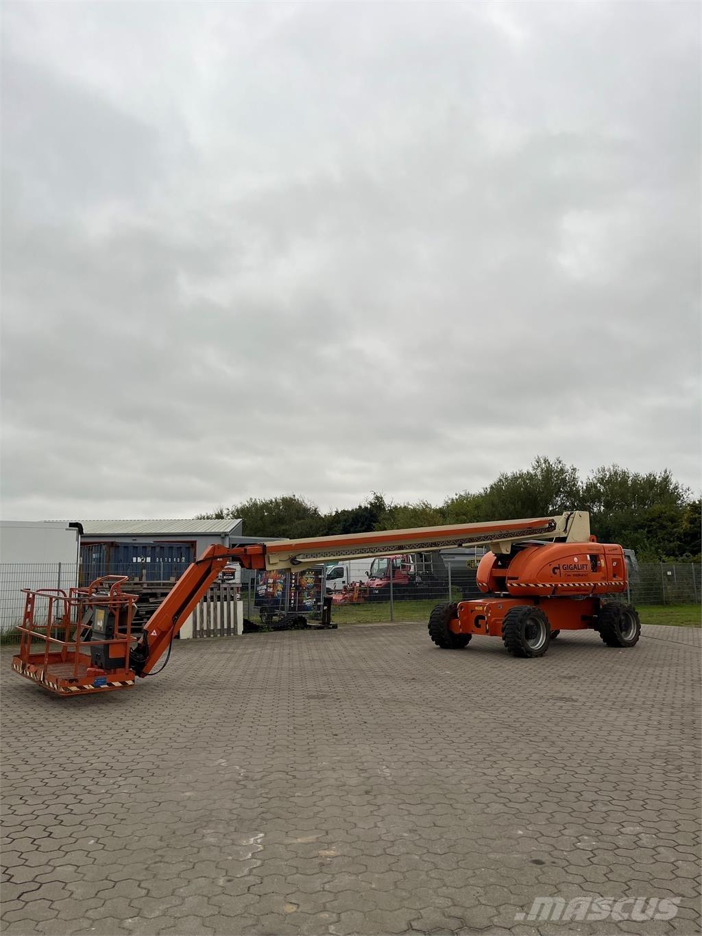 JLG 860 SJ Teleskopické plošiny