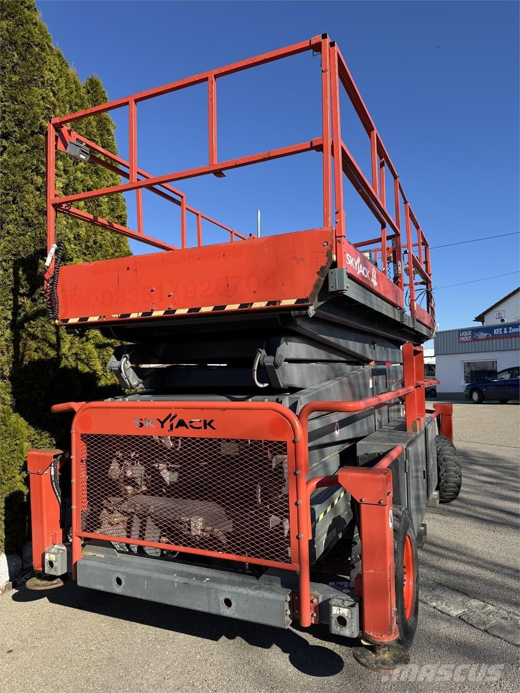 SkyJack SJ9250 Nůžková zvedací plošina