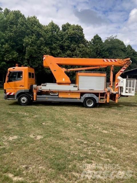 Wumag WT 220 e Autoplošiny