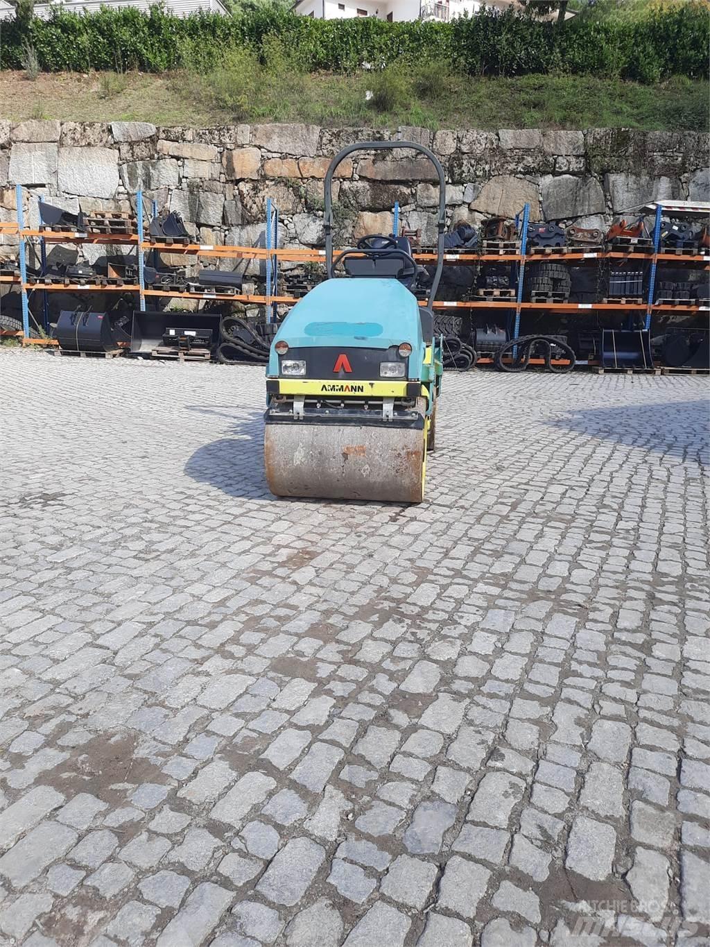 Ammann ARX23 Tandemové válce