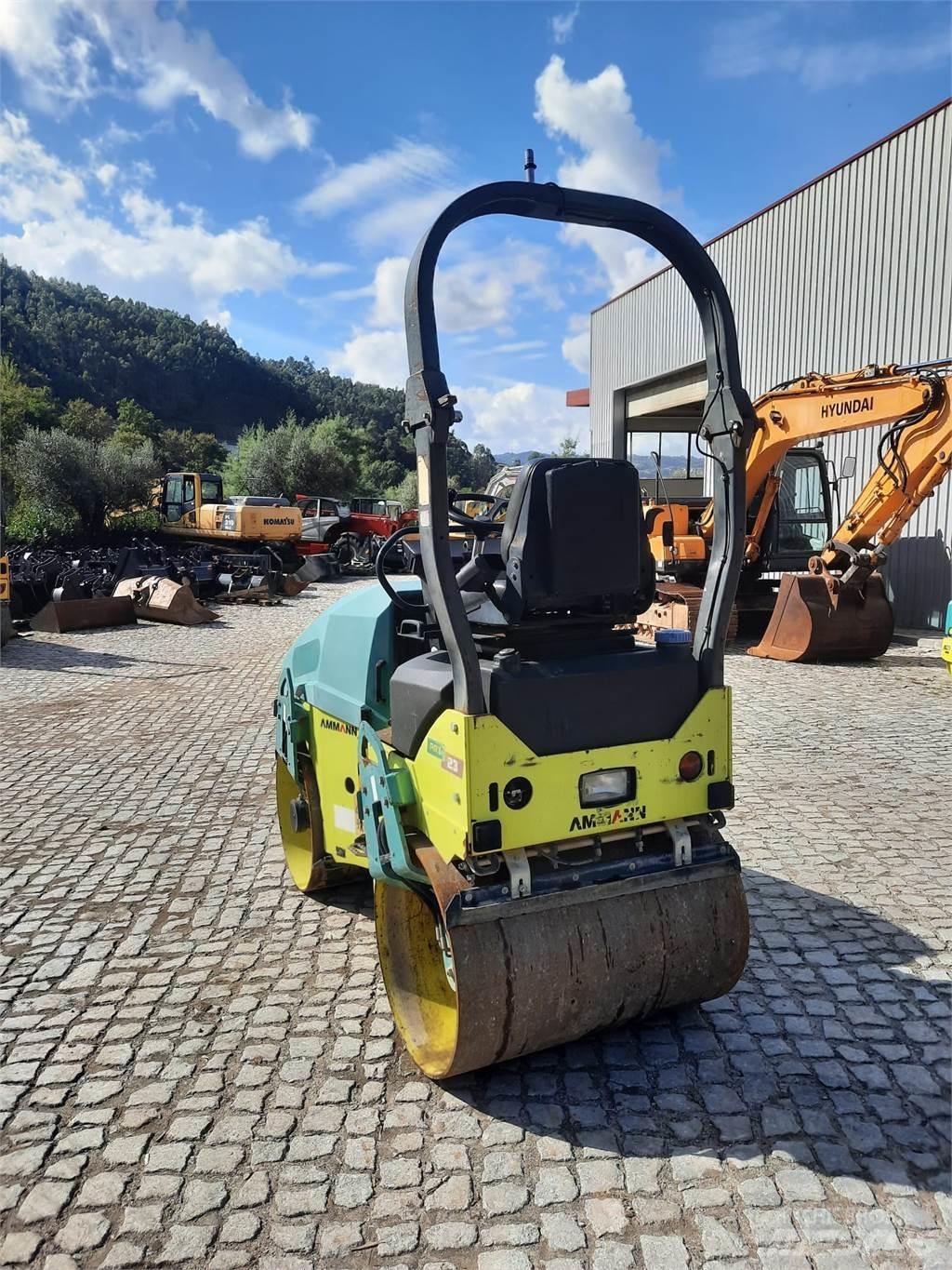 Ammann ARX23 Tandemové válce