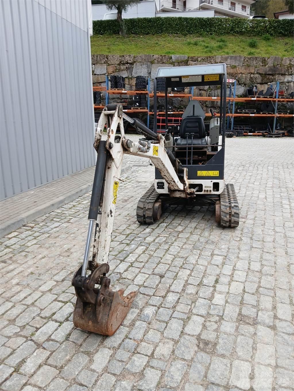 Bobcat 323 Mini rýpadla < 7t