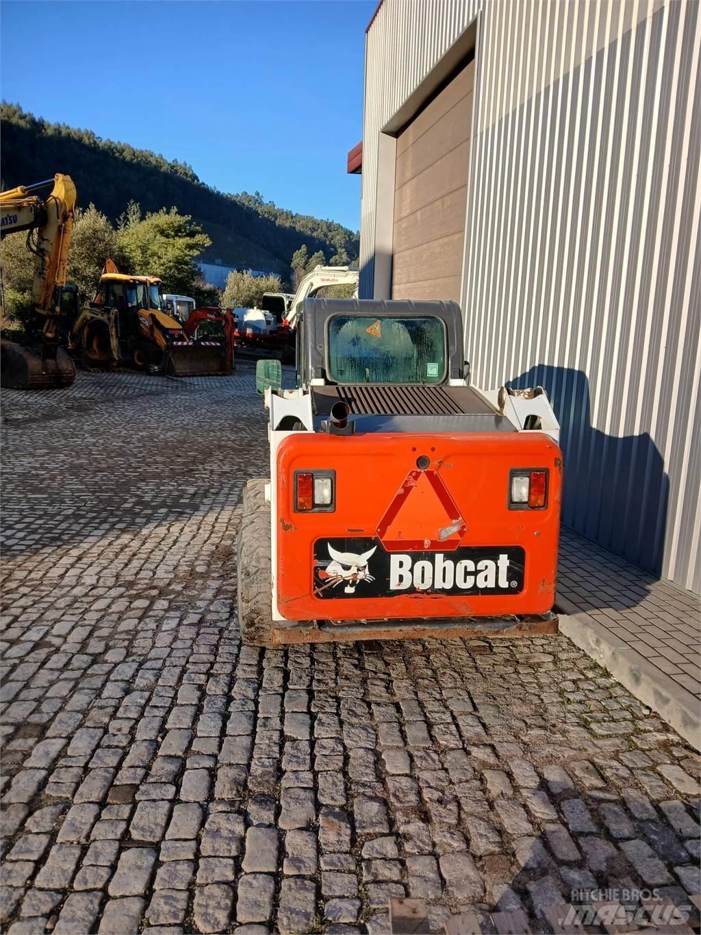 Bobcat S510 Kolové nakladače