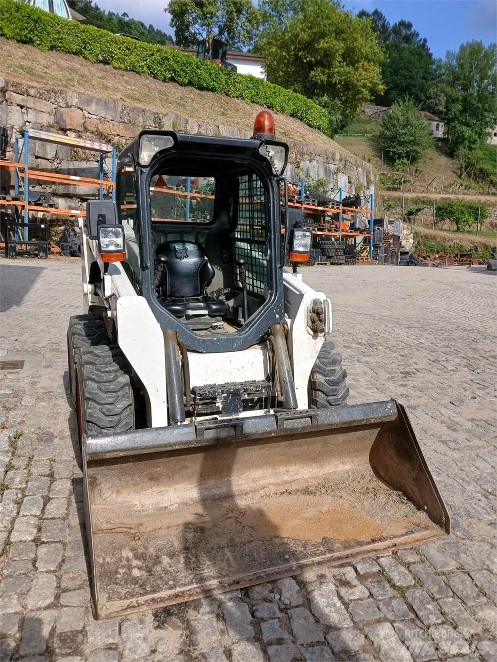 Bobcat S550 Kolové nakladače