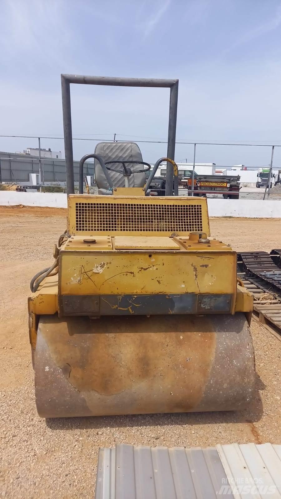 Bomag BW120AD Tandemové válce