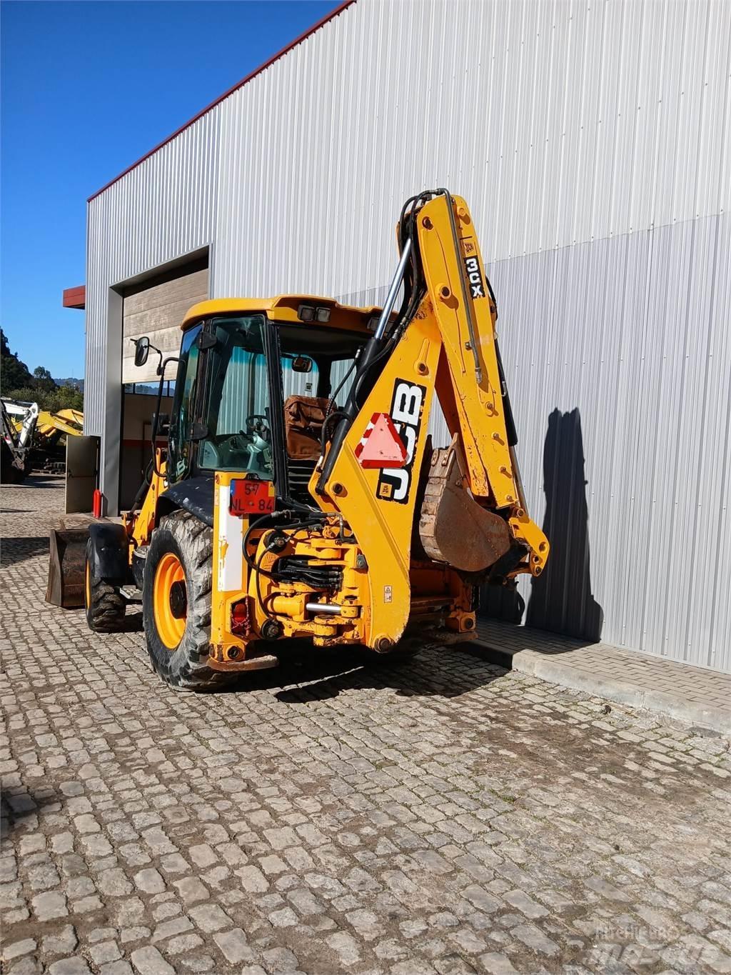 JCB 3CX Rýpadlo-nakladače