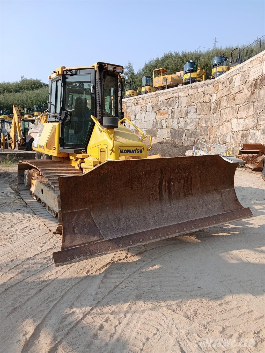 Komatsu D51PXI-22 Pokladače potrubí