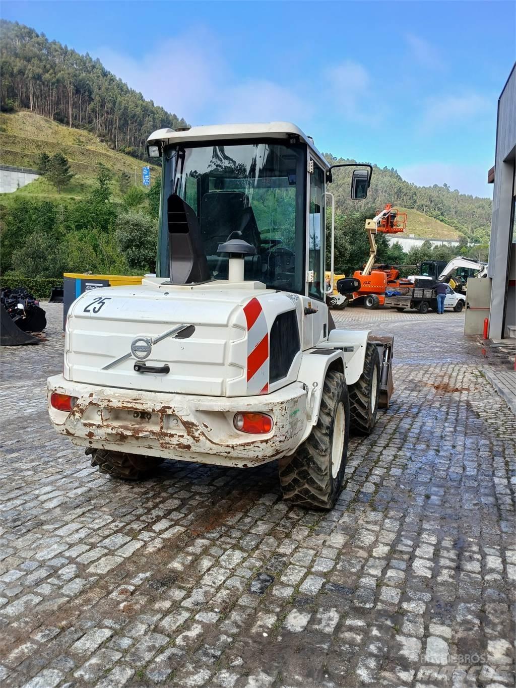 Volvo L30G Stavebnictví - ostatní