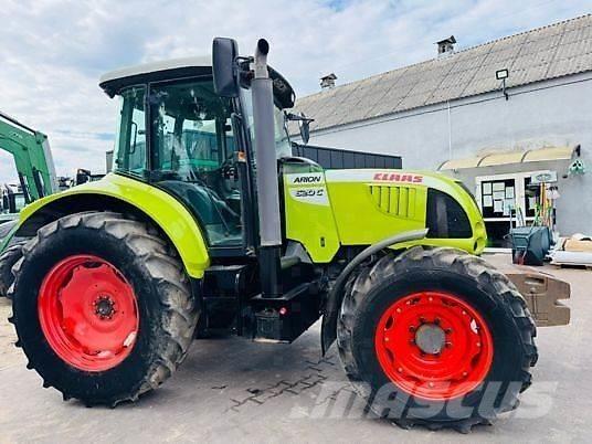 CLAAS ARION 620 C Traktory