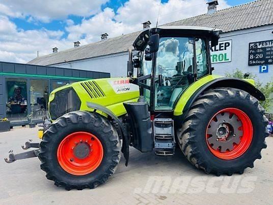 CLAAS ARION 640 Traktory