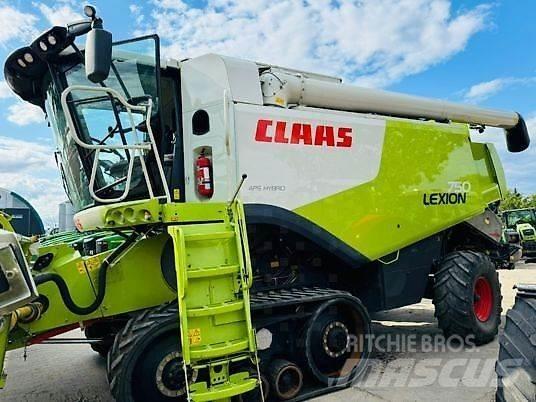 CLAAS LEXION 750 Sklízecí mlátičky
