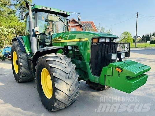 John Deere 8310 Traktory