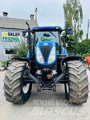 New Holland T7.210RC Traktory
