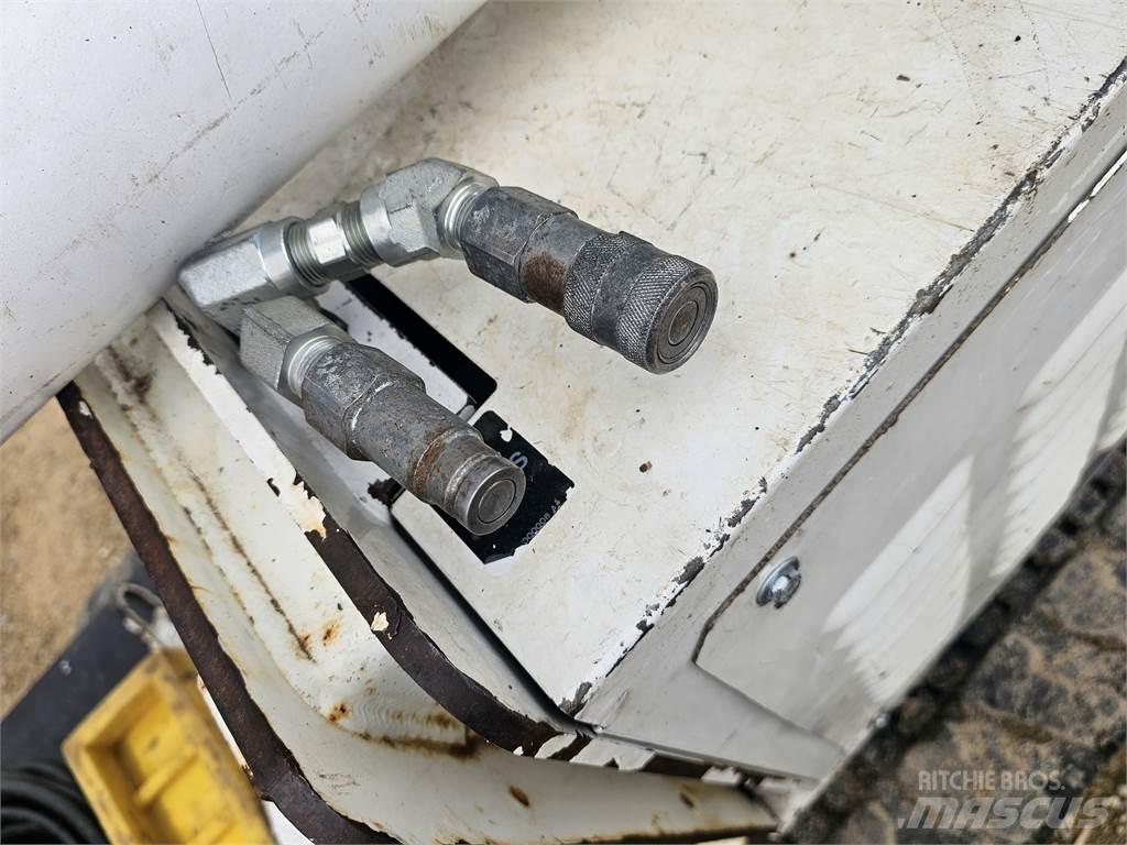 Altec DB37 Další zvedače a plošiny