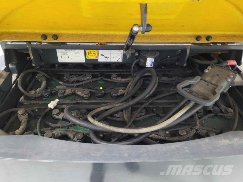 Aisle-Master AM20SE Vozíky do úzkých uliček