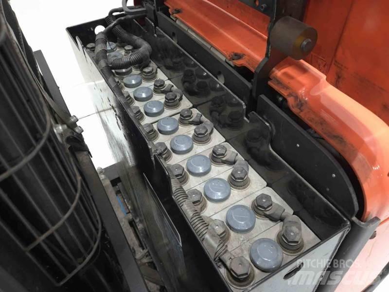BT SPE135S Ručně vedené vysokozdvižné vozíky