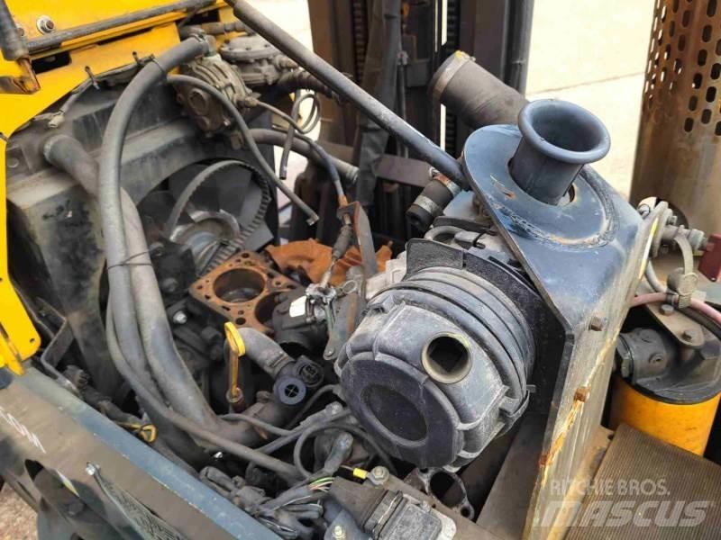 Combilift C3000 GAS 4 cestní vysokozdvižné vozíky