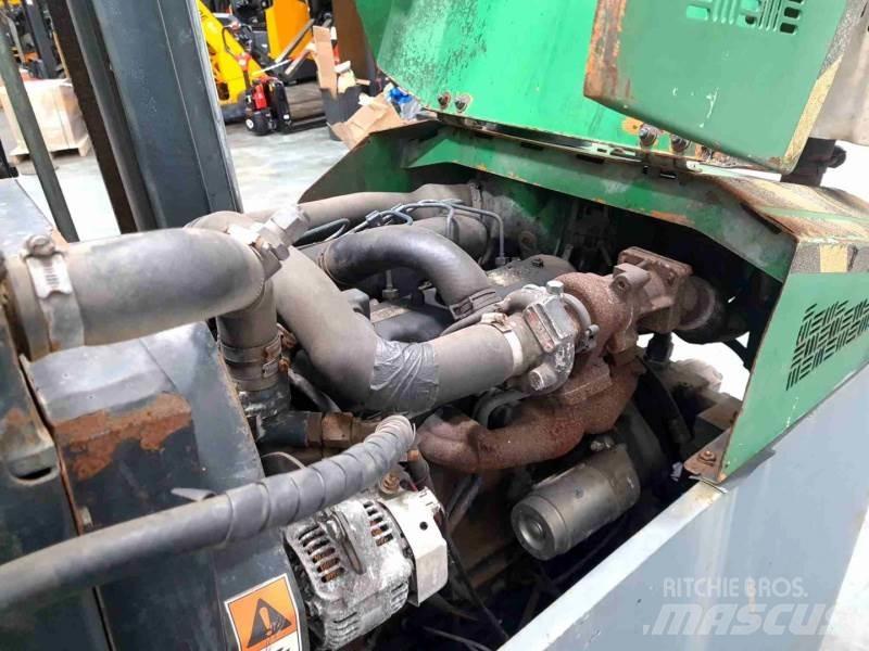 Combilift C3500 4 cestní vysokozdvižné vozíky