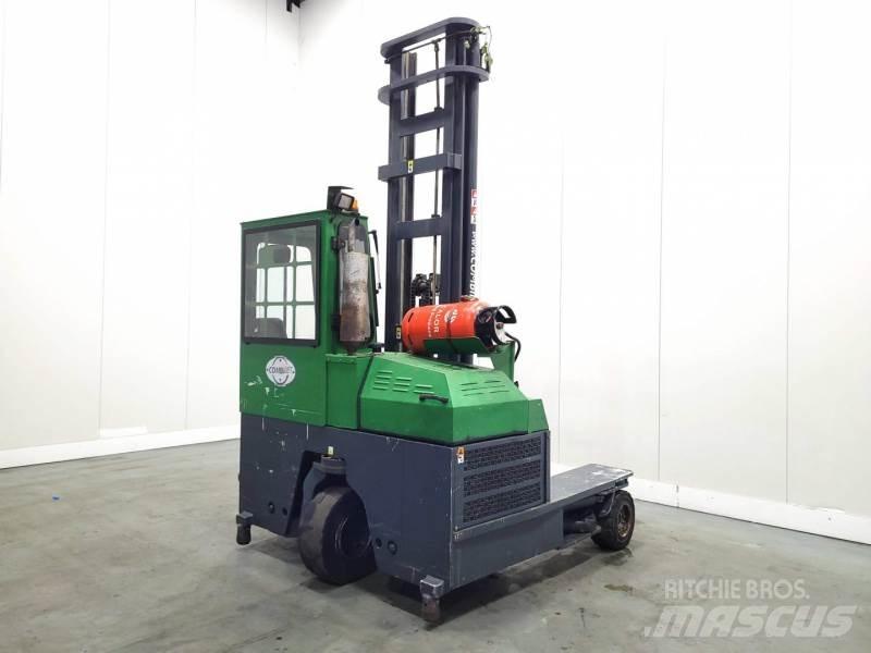 Combilift C4000 4 cestní vysokozdvižné vozíky