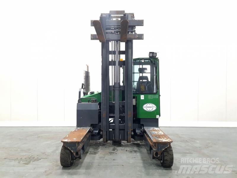 Combilift C4000 4 cestní vysokozdvižné vozíky