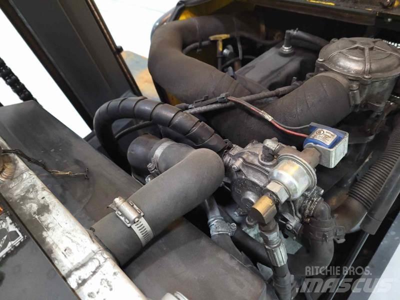 Combilift C4000 4 cestní vysokozdvižné vozíky