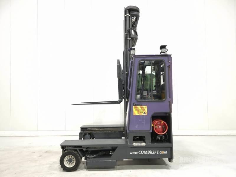 Combilift C4000 4 cestní vysokozdvižné vozíky