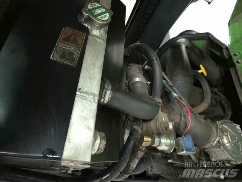 Combilift C4000 4 cestní vysokozdvižné vozíky