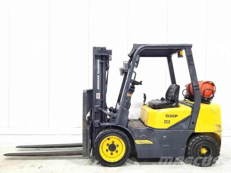 Doosan GP30-3 LPG vozíky