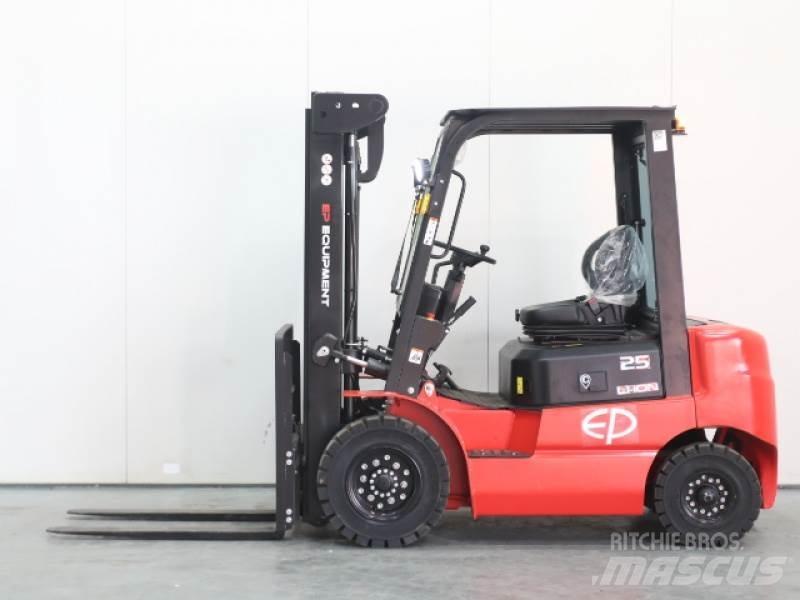 EP EFL252 205 HC RENTAL Akumulátorové vozíky