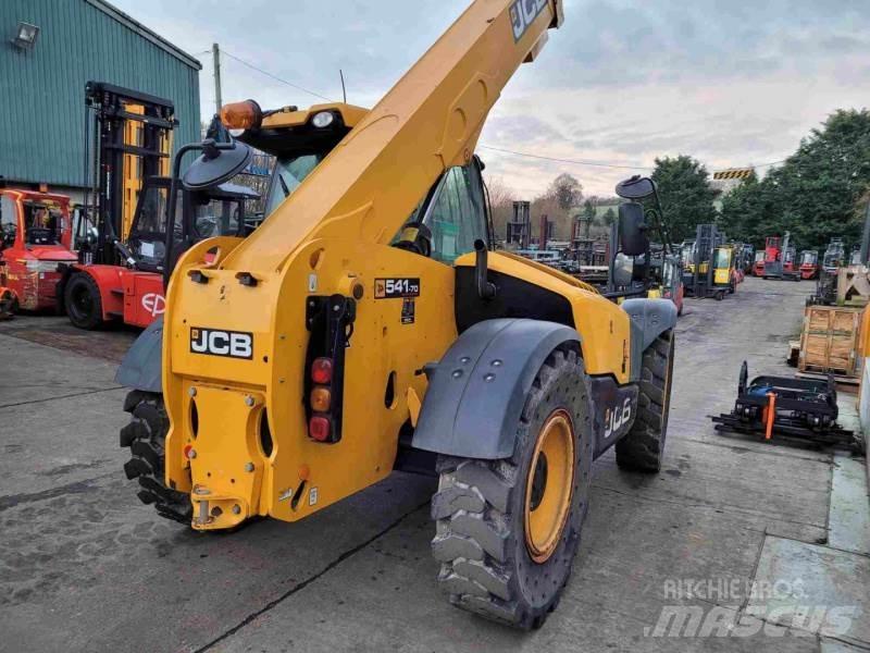 JCB 541-70WM Teleskopické manipulátory
