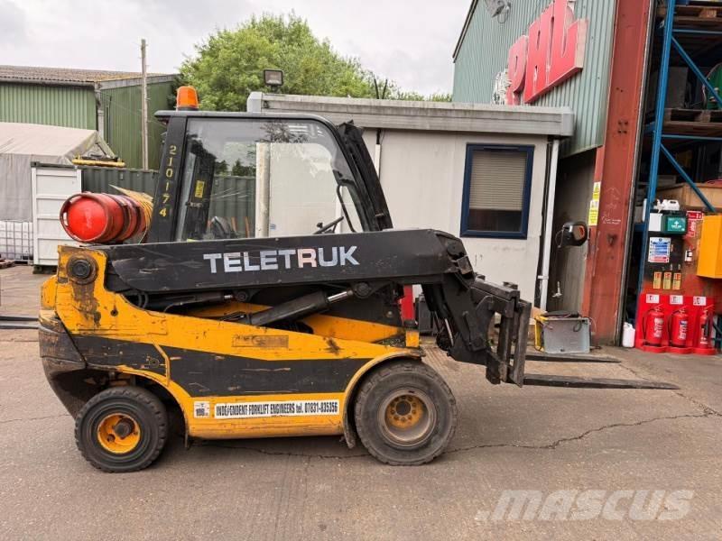 JCB TLT30G Teleskopické manipulátory