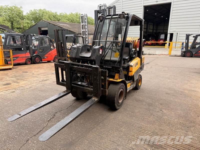 JCB TLT30G Teleskopické manipulátory